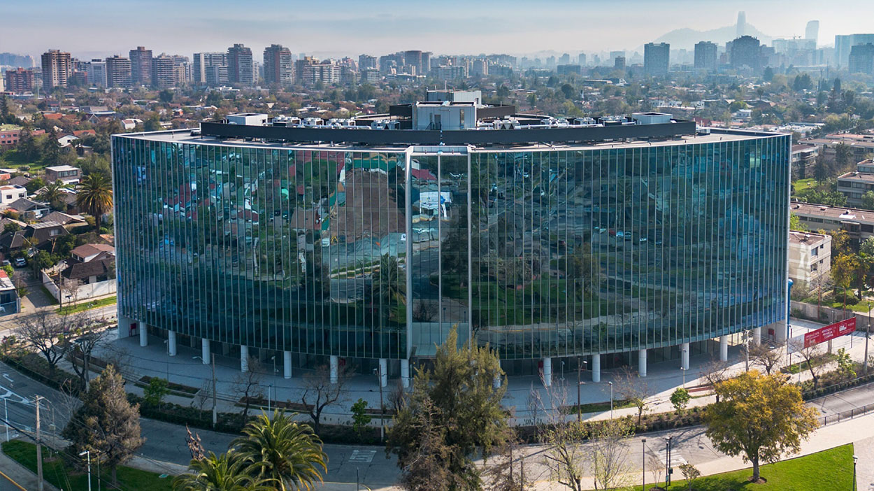 Edificio corporativo en Santiago