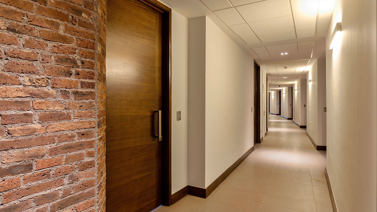 Corredor de oficinas